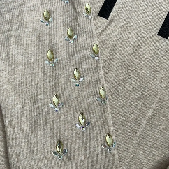 Woman’s sweatshirt - Picture 3 of 4